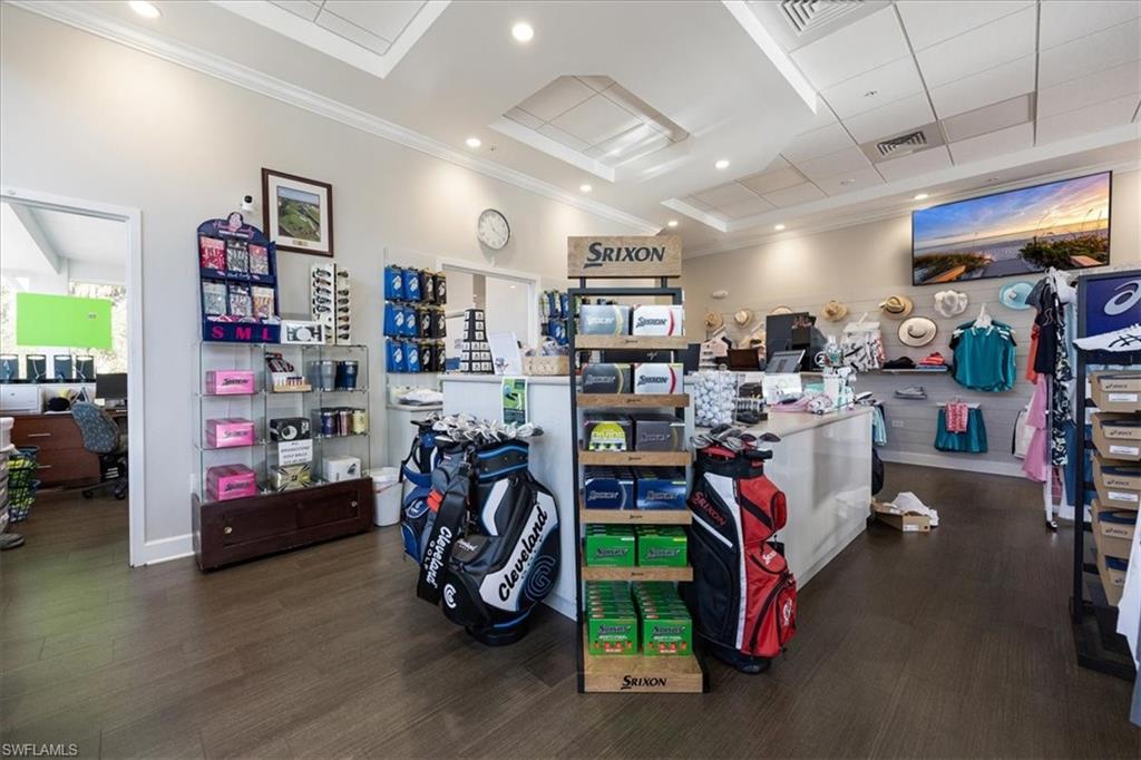 ROYAL WOOD - Residential