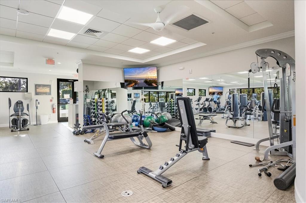 ROYAL WOOD - Residential