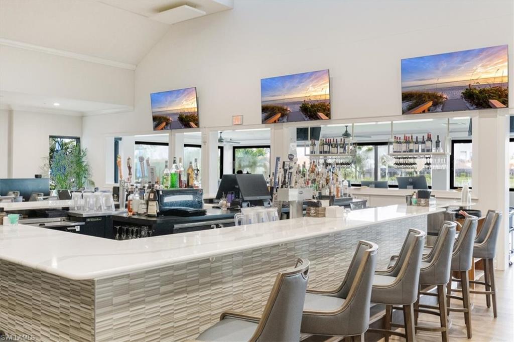 ROYAL WOOD - Residential