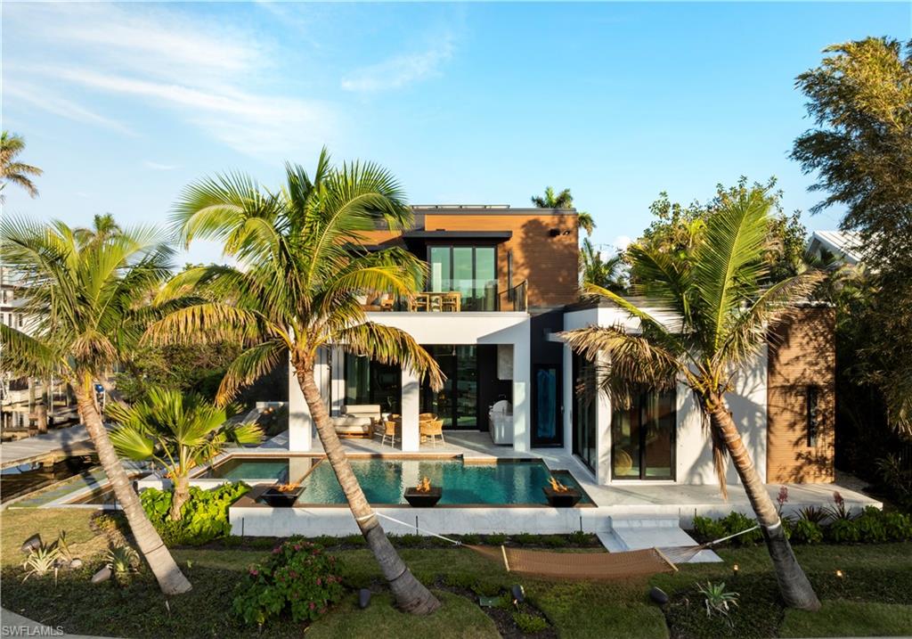 ROYAL HARBOR - Residential