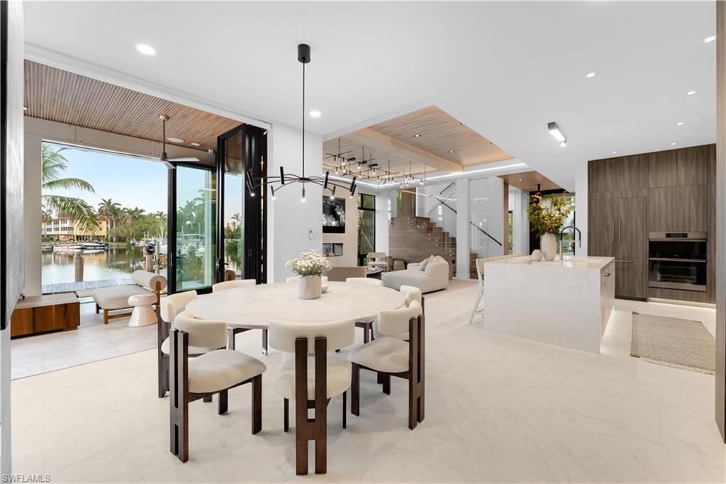 ROYAL HARBOR - Residential