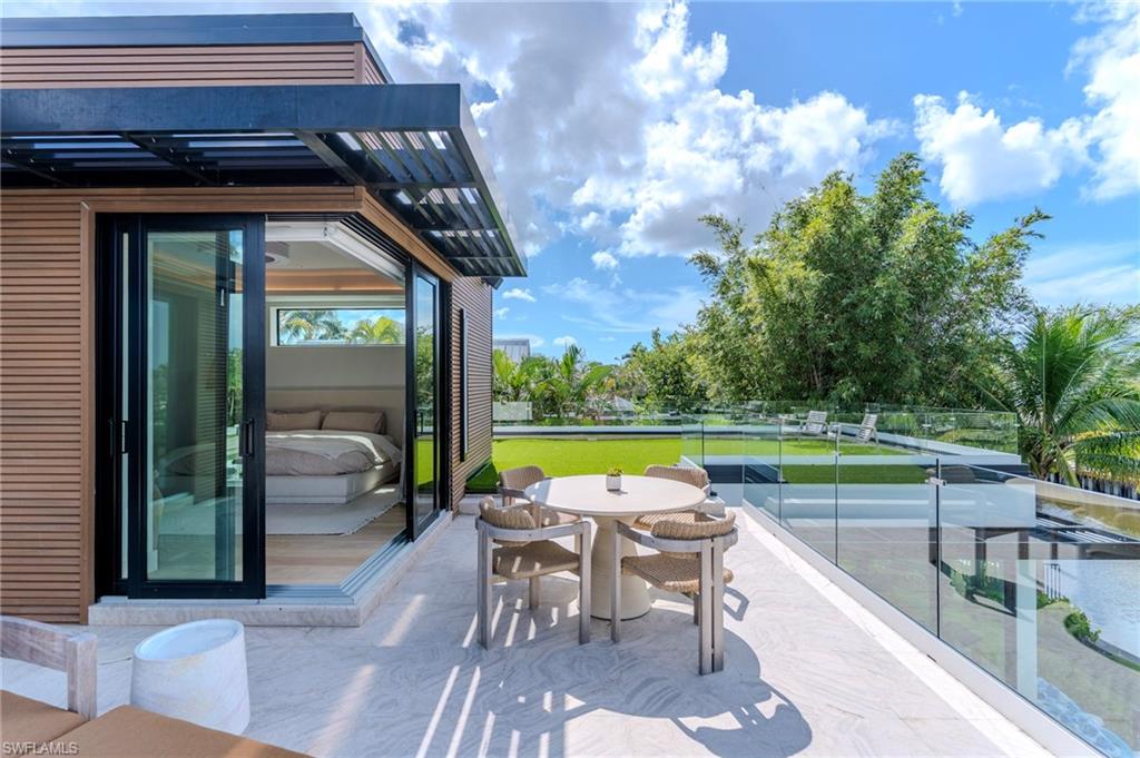 ROYAL HARBOR - Residential