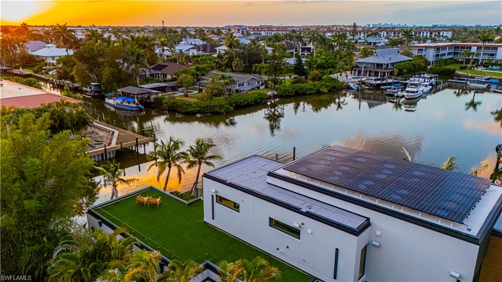 ROYAL HARBOR - Residential