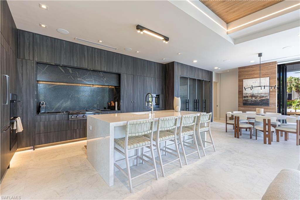 ROYAL HARBOR - Residential