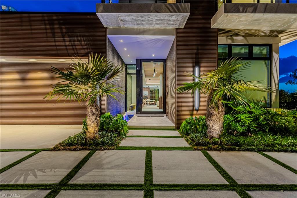 ROYAL HARBOR - Residential