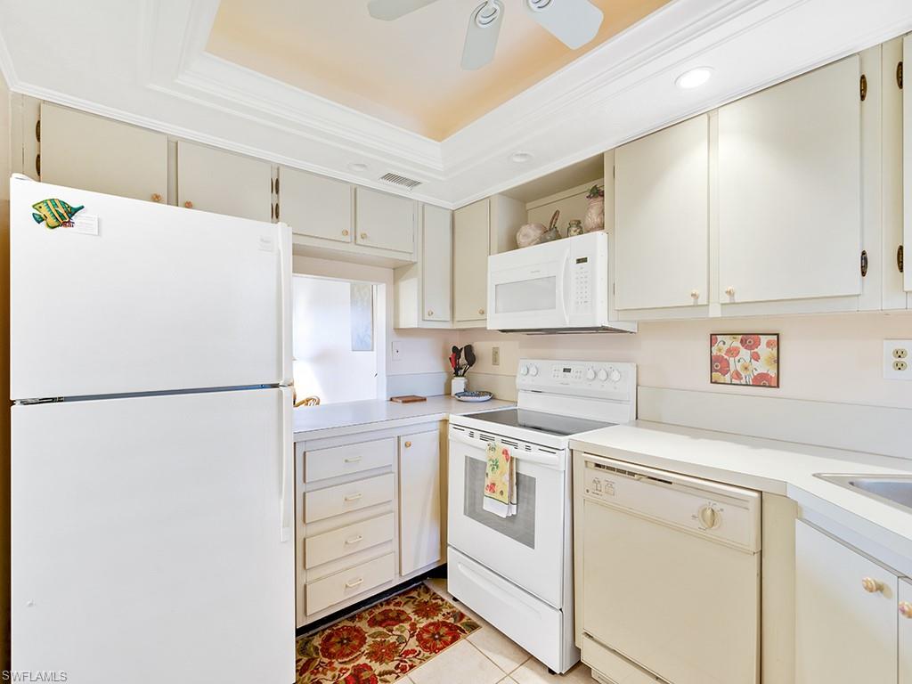 HIGH POINT COUNTRY CLUB - Residential