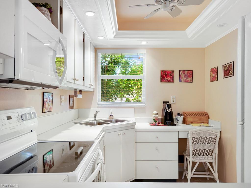 HIGH POINT COUNTRY CLUB - Residential