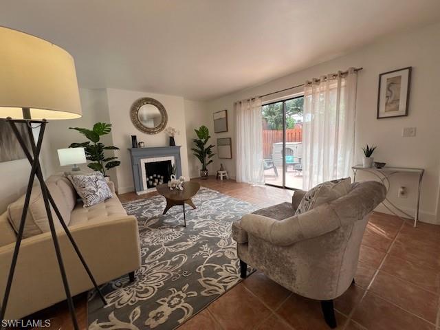 PARKWOODS TOWNHOUSE COMMUNITY - Residential