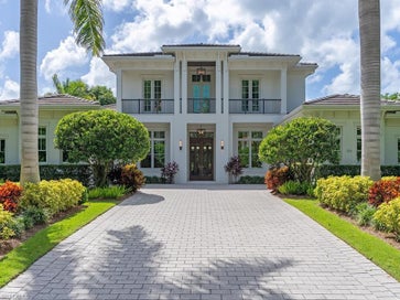 684 Bow Line DR NAPLES FL 34103