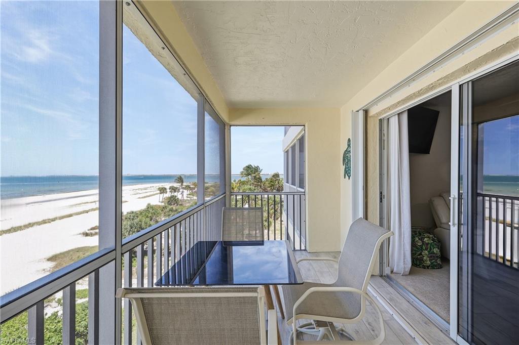 VACATION VILLAS - Residential