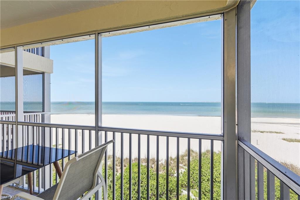 VACATION VILLAS - Residential