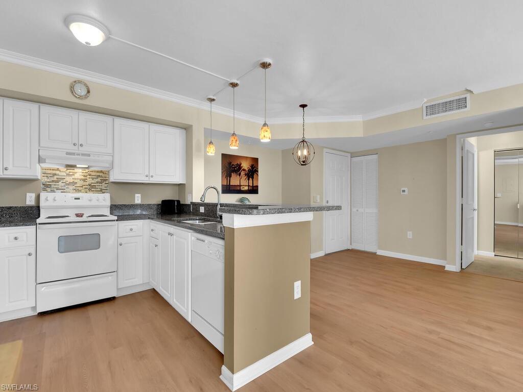 THE ENCLAVE AT NAPLES - Residential