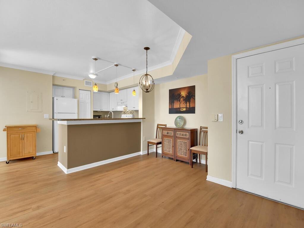 THE ENCLAVE AT NAPLES - Residential