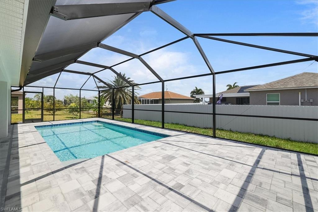 CAPE CORAL - Residential