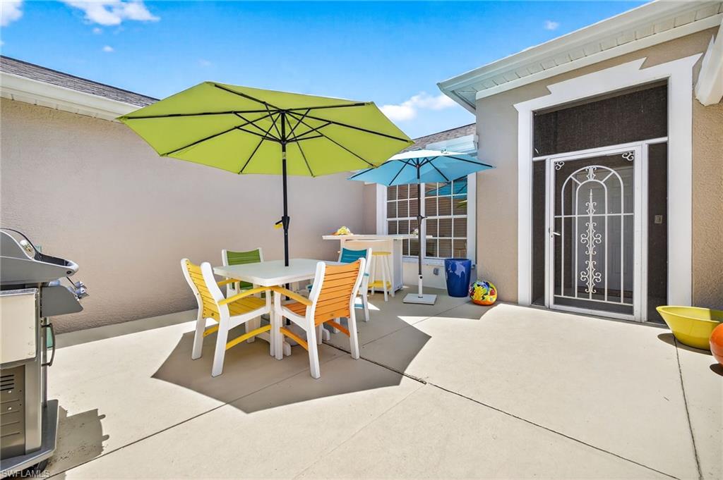 9242 Coral Isle WAY