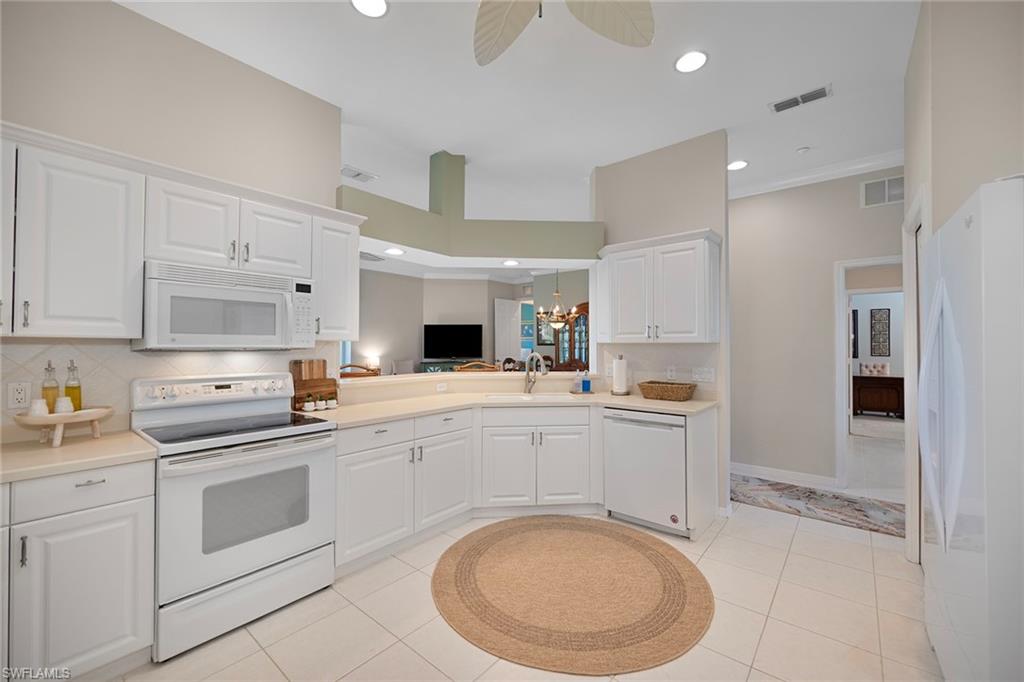 GRAND PINES - Residential