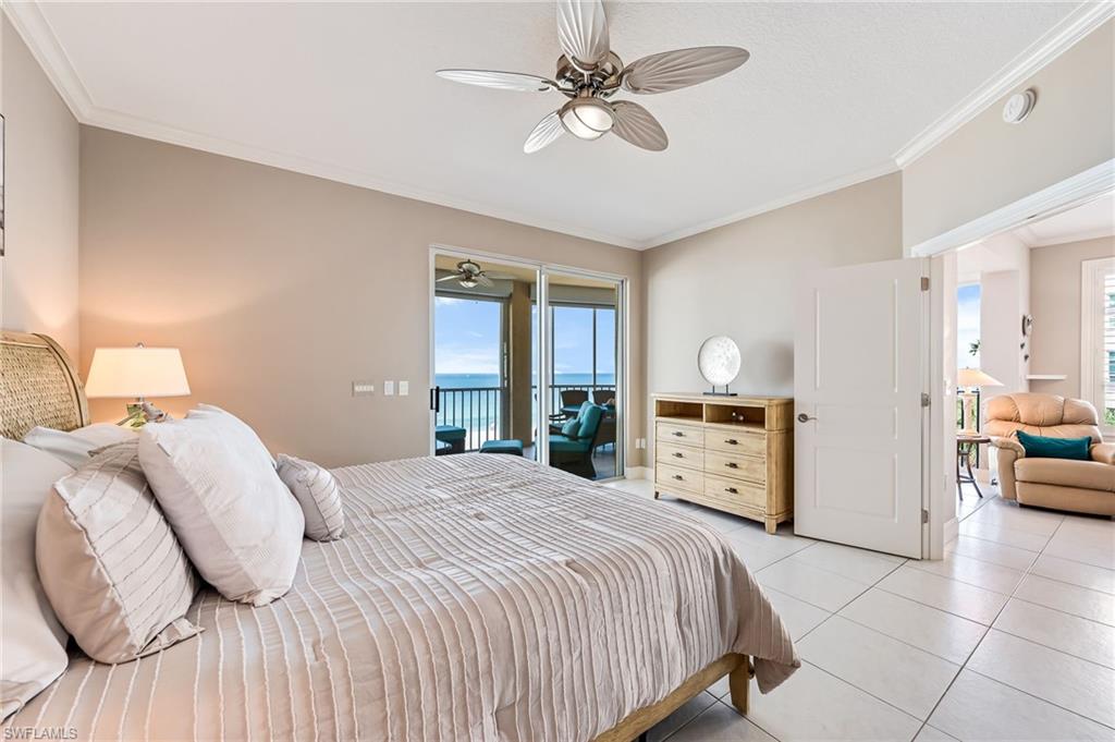 BAREFOOT BEACH CLUB - Residential