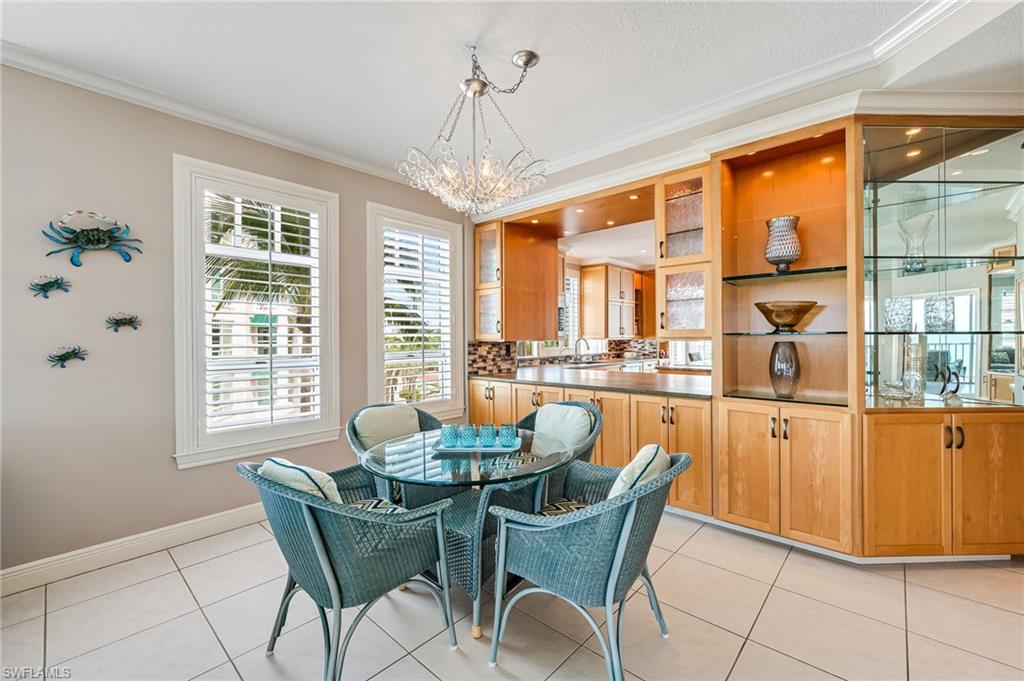 BAREFOOT BEACH CLUB - Residential