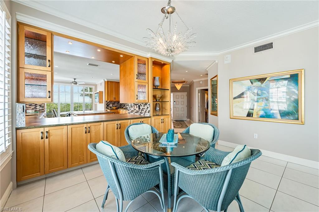 BAREFOOT BEACH CLUB - Residential