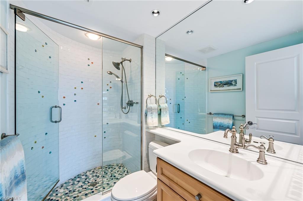 BAREFOOT BEACH CLUB - Residential