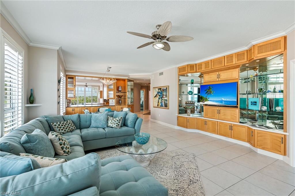 BAREFOOT BEACH CLUB - Residential