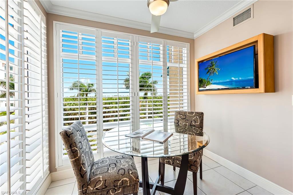 BAREFOOT BEACH CLUB - Residential