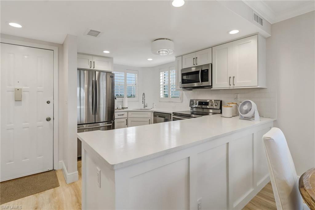 HIGH POINT COUNTRY CLUB - Residential