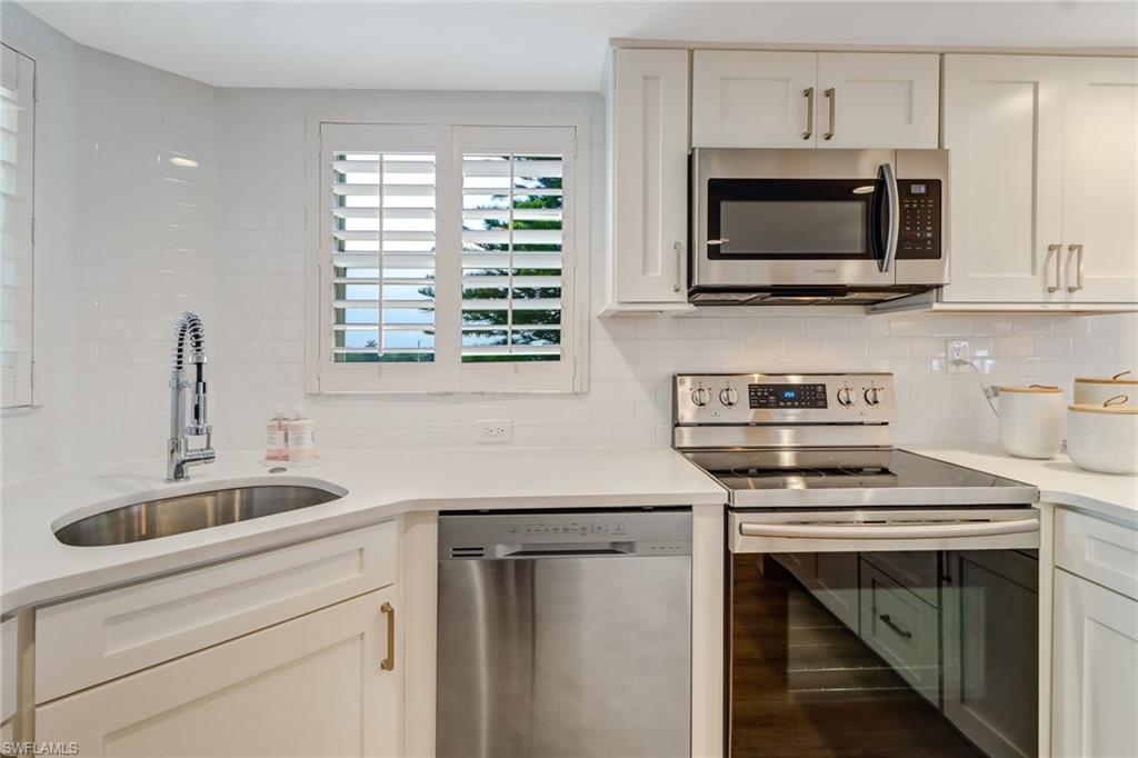 HIGH POINT COUNTRY CLUB - Residential