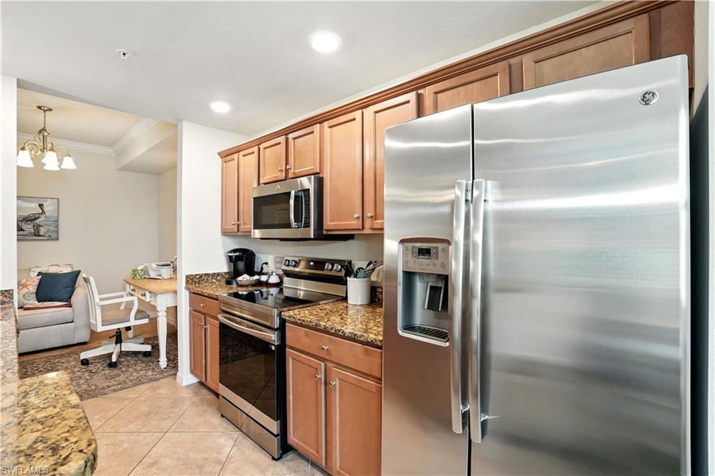 BONITA NATIONAL GOLF AND COUNTRY CLUB - Residential Lease