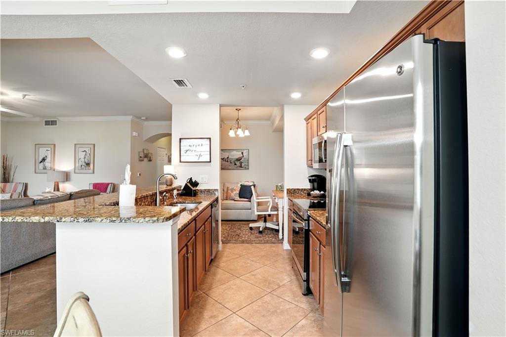 BONITA NATIONAL GOLF AND COUNTRY CLUB - Residential Lease