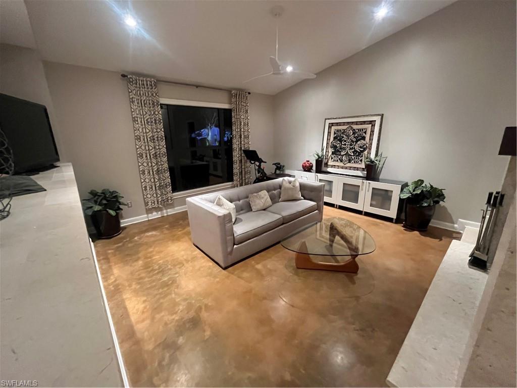 240 Nottingham DR