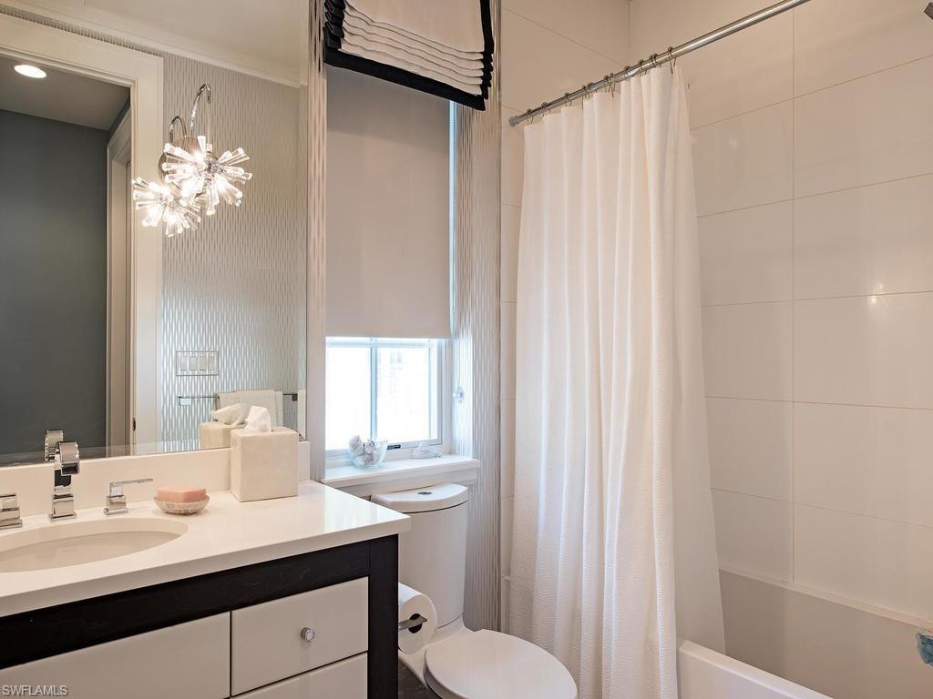 NAPLES CASAMORE - Residential