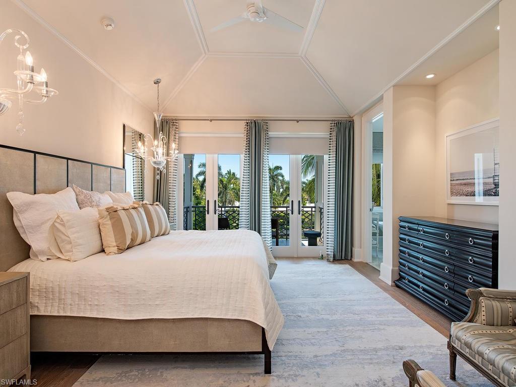 NAPLES CASAMORE - Residential