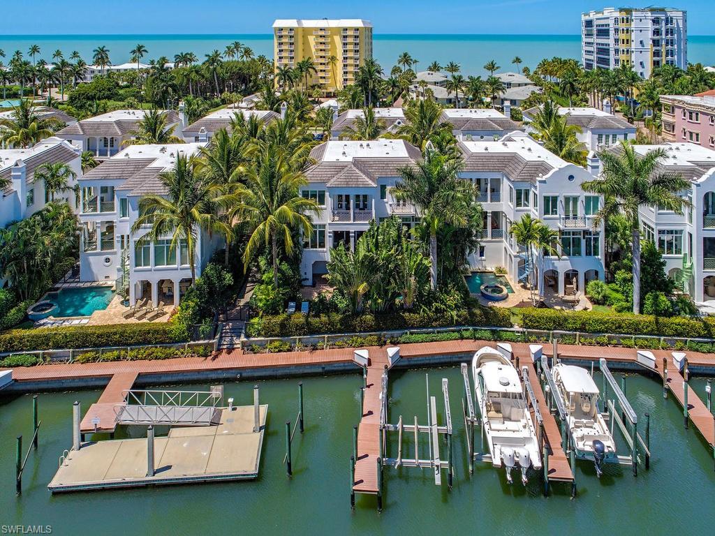 NAPLES CASAMORE - Residential