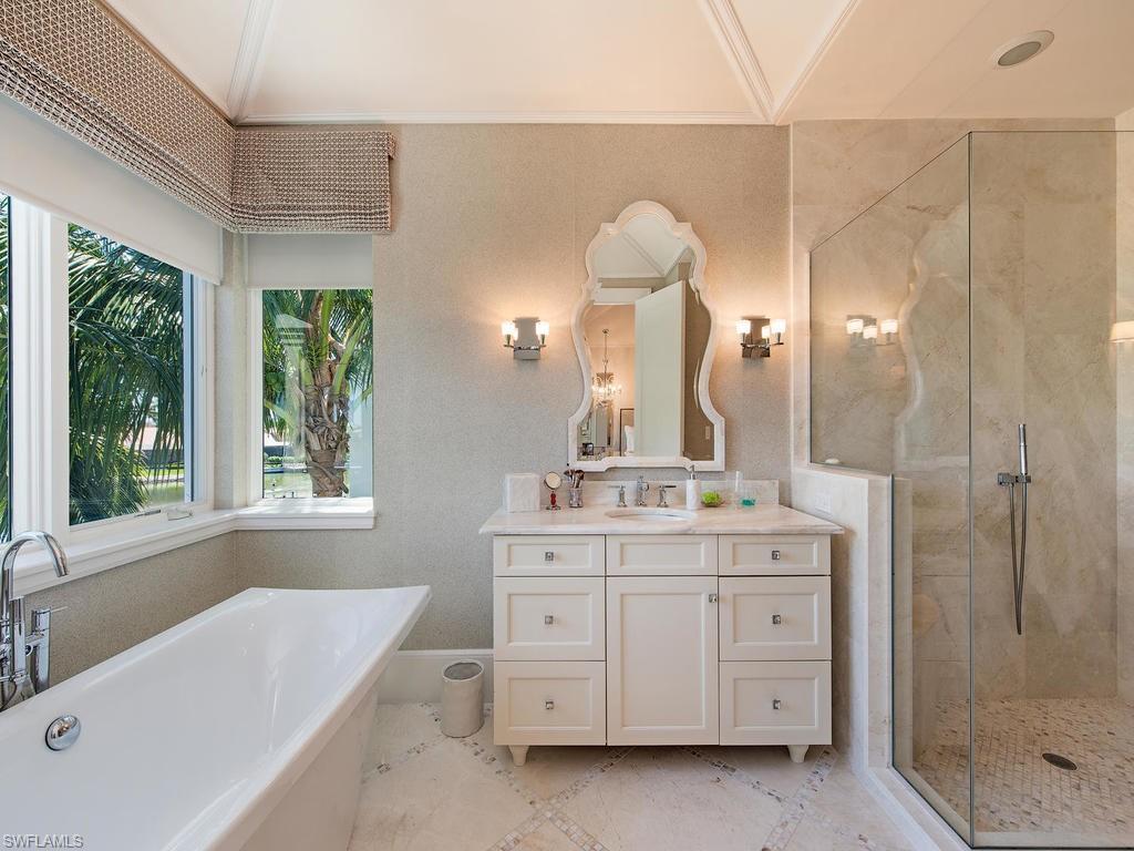 NAPLES CASAMORE - Residential