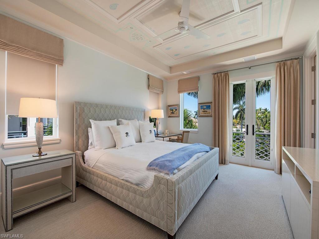 NAPLES CASAMORE - Residential