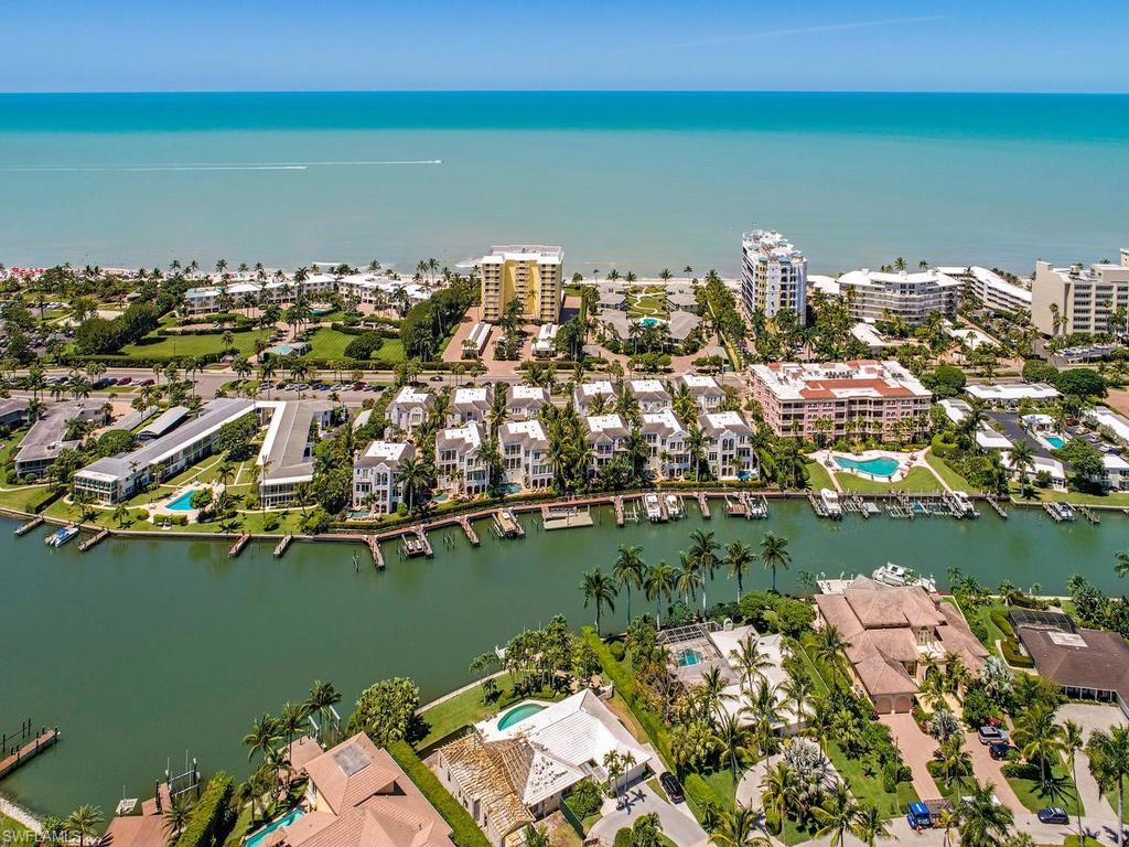 NAPLES CASAMORE - Residential