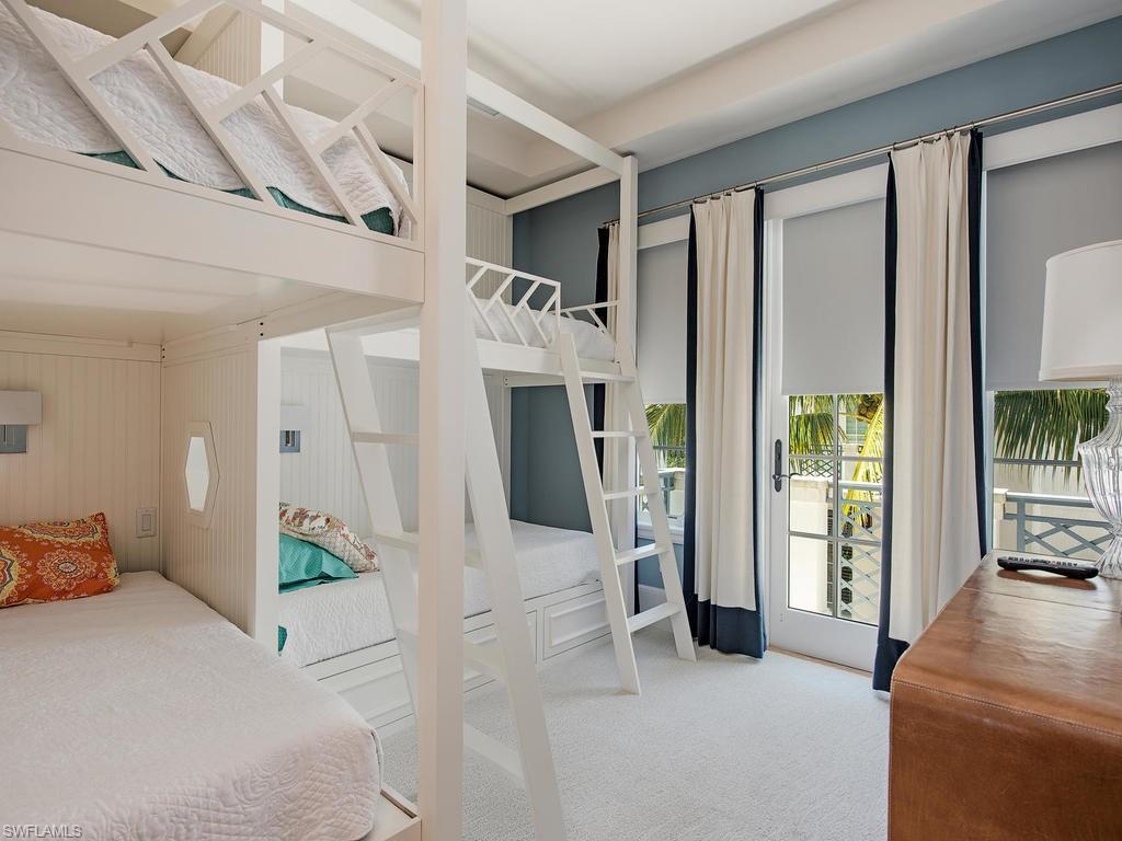 NAPLES CASAMORE - Residential