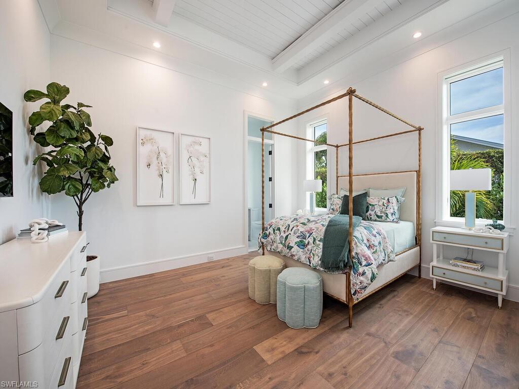 PARK SHORE - Residential