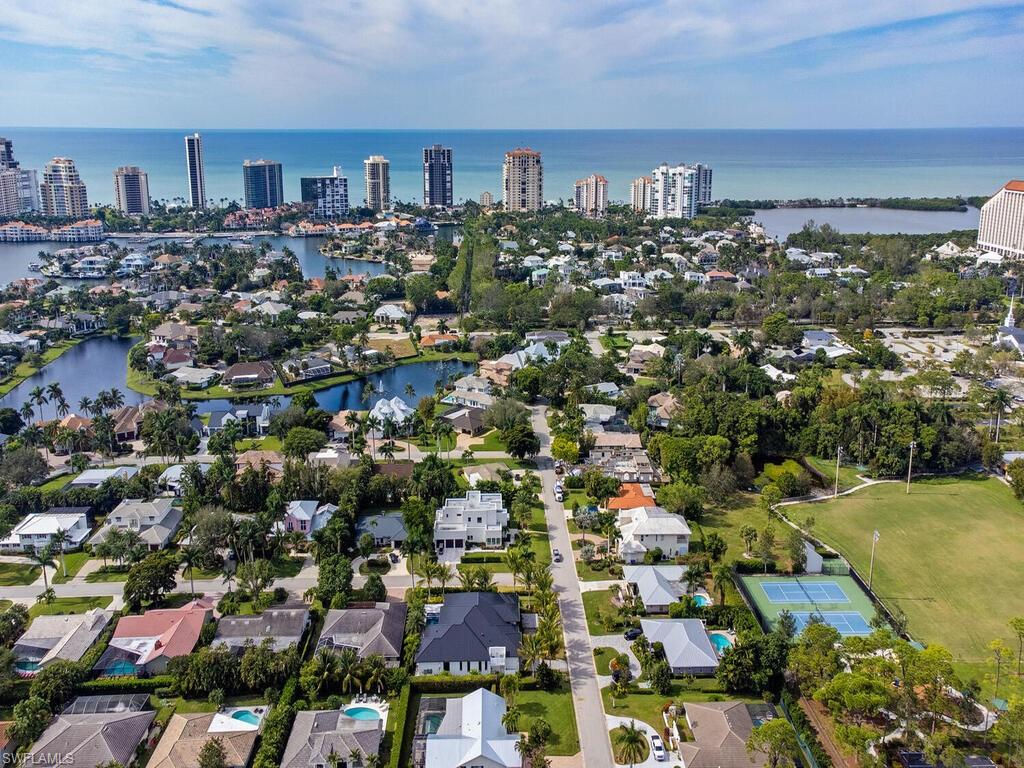 PARK SHORE - Residential