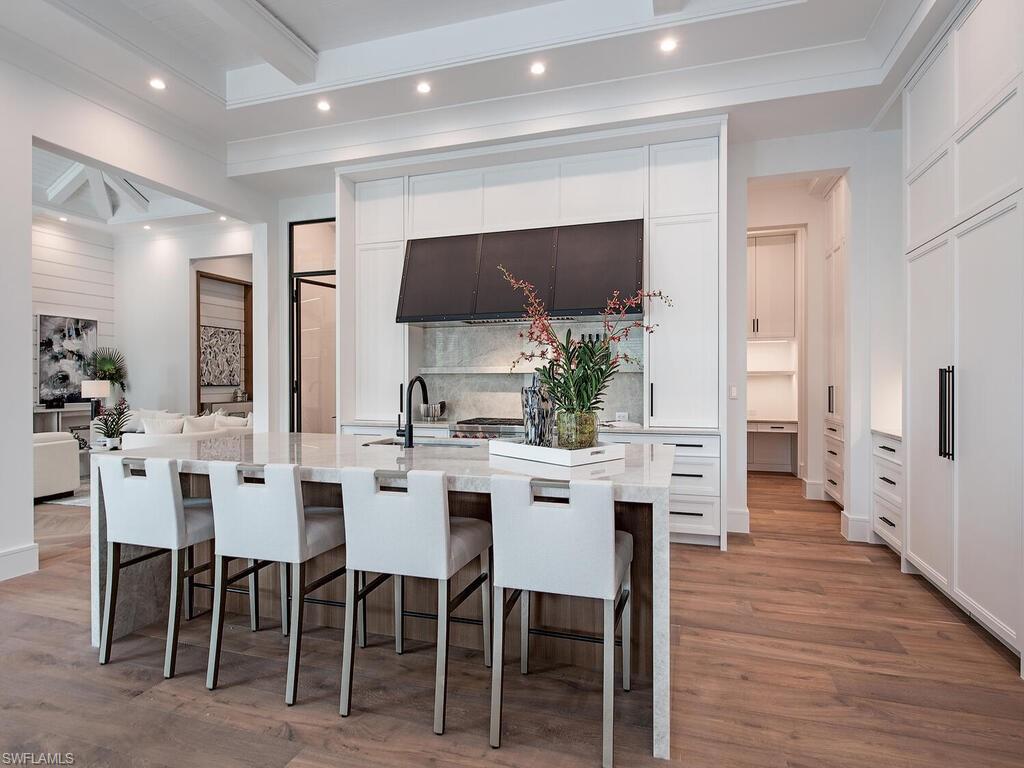 PARK SHORE - Residential