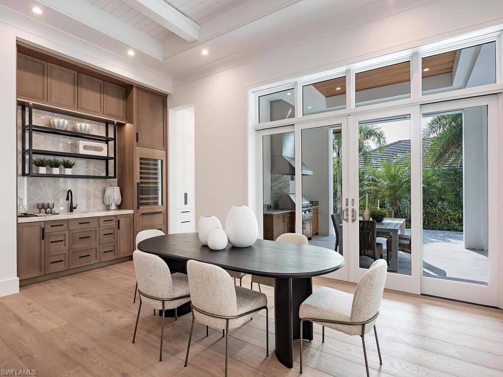 PARK SHORE - Residential