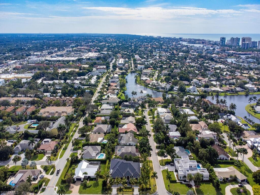 PARK SHORE - Residential