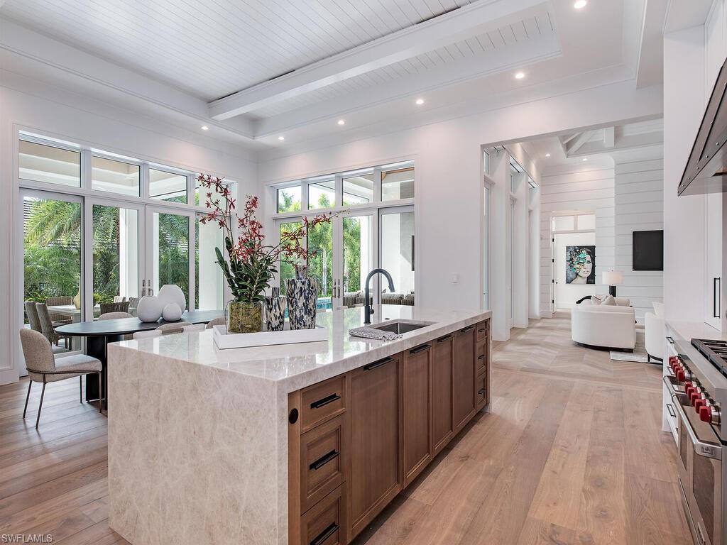 PARK SHORE - Residential