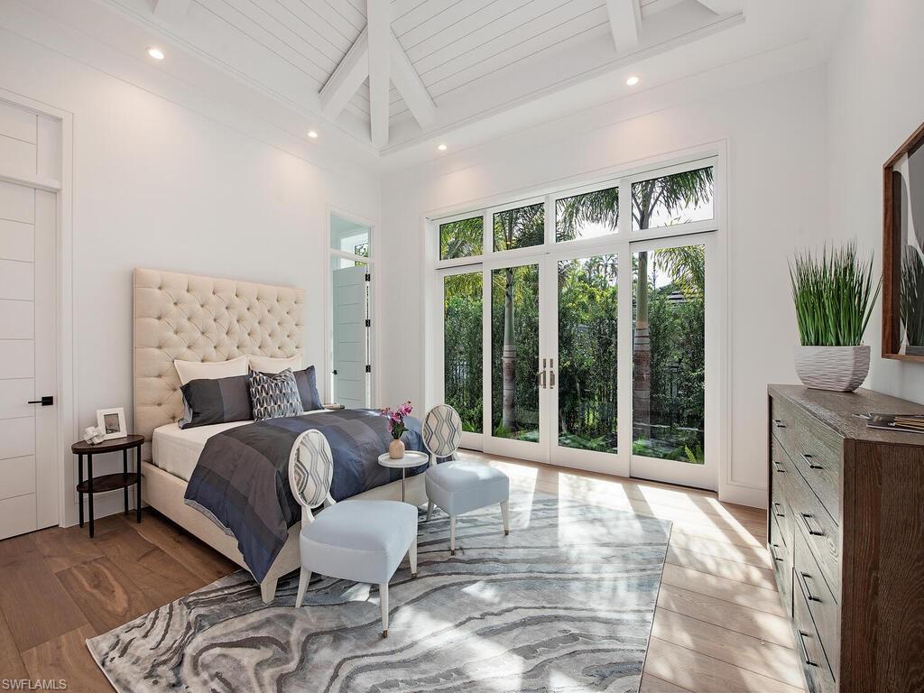 PARK SHORE - Residential