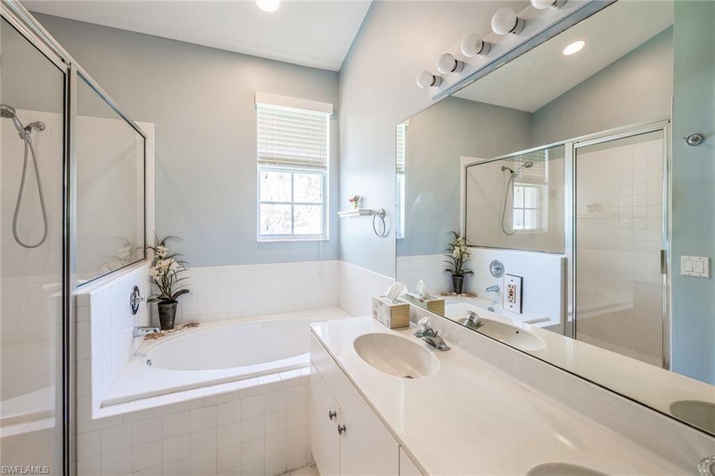 HARBOR LAKES - Residential Lease