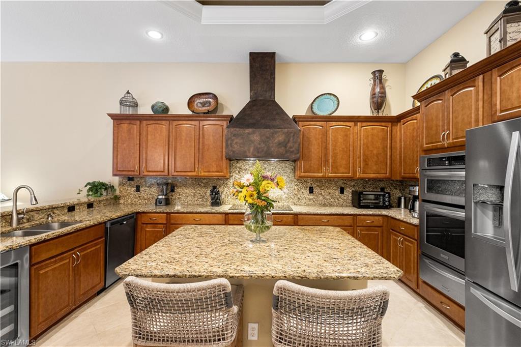 GOLDEN GATE ESTATES - Residential