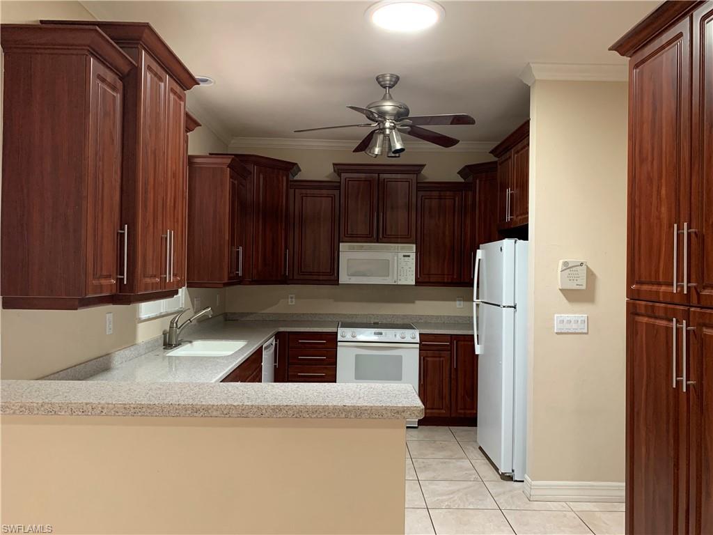 MIRROR LAKES - Residential