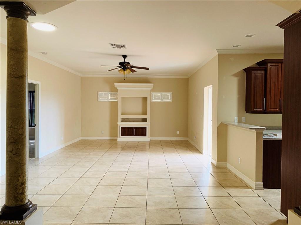 MIRROR LAKES - Residential