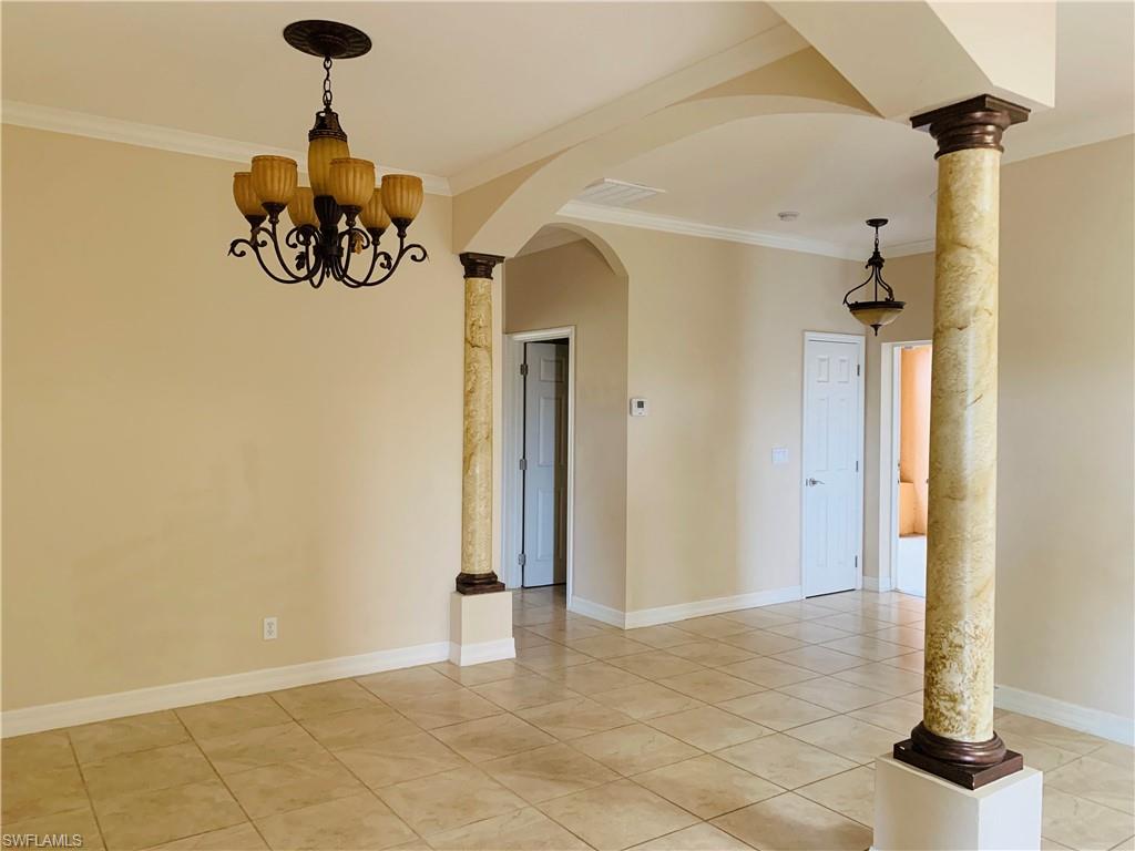 MIRROR LAKES - Residential